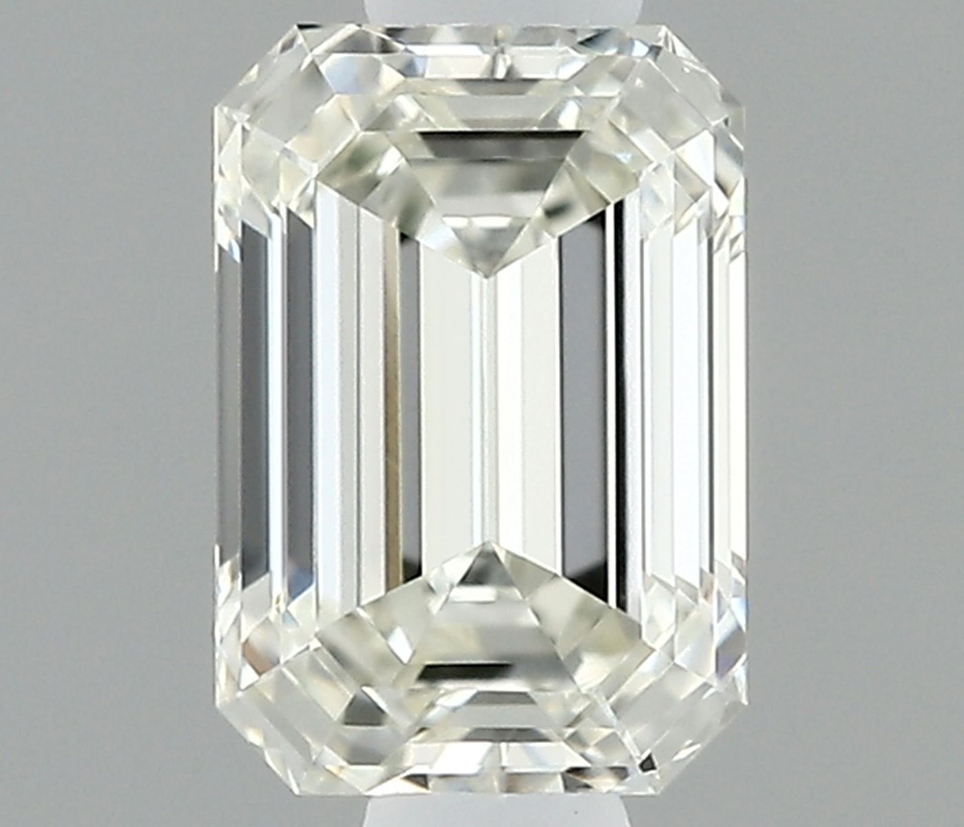 0.4 ct Emerald Diamond