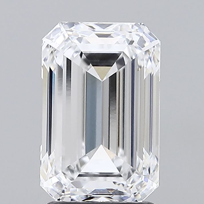2.81 ct. emerald Lab Grown Diamond front image