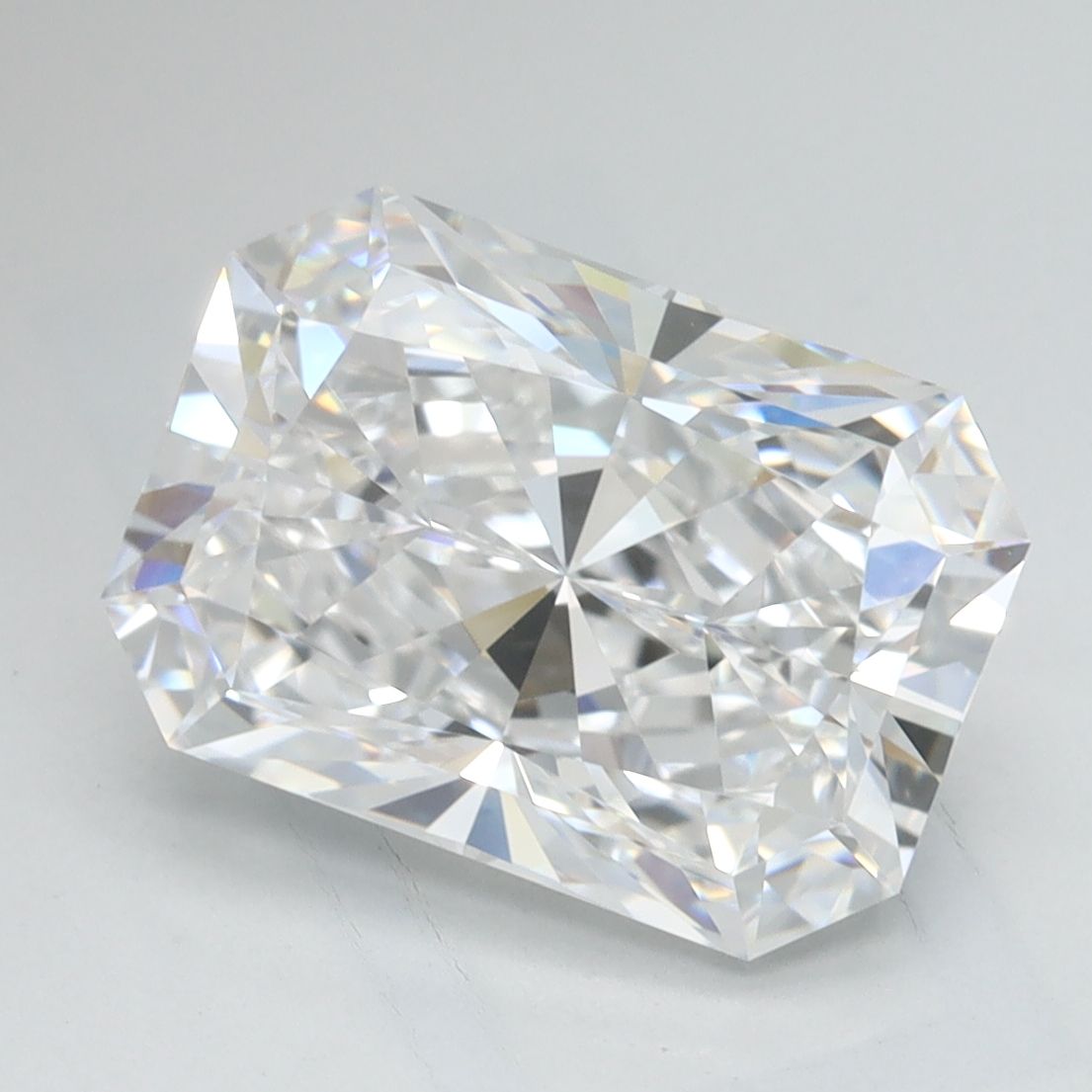 3.16 ct. radiant Lab Grown Diamond front image