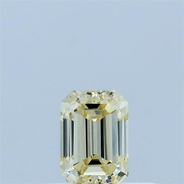 0.31 ct Emerald diamond