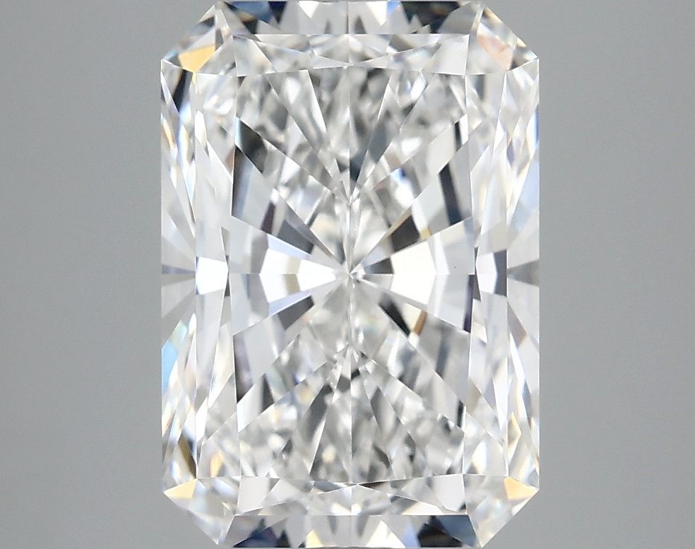 4.23 ct. radiant Lab Grown Diamond front image