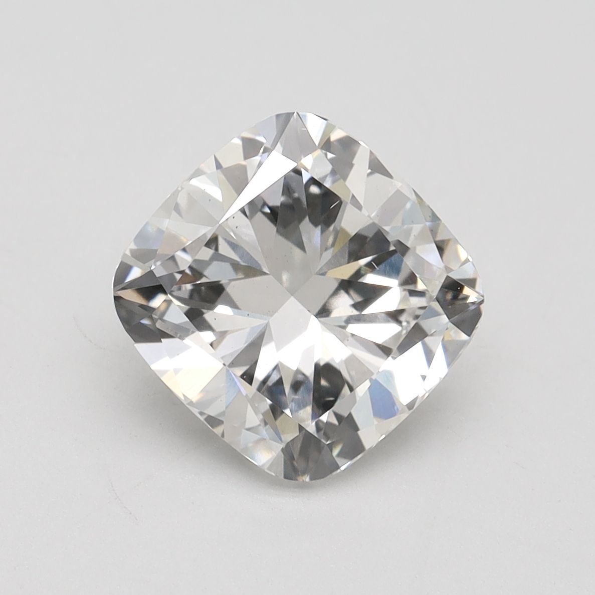 3.20 ct Cushion Brilliant diamond