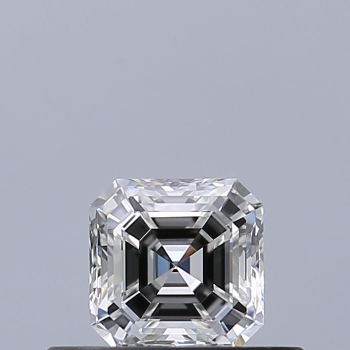 0.33 ct Square emerald Diamond