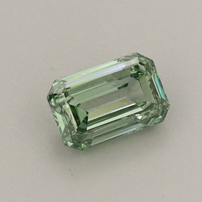 0.5 CT Fancy Vivid Green EMERALD