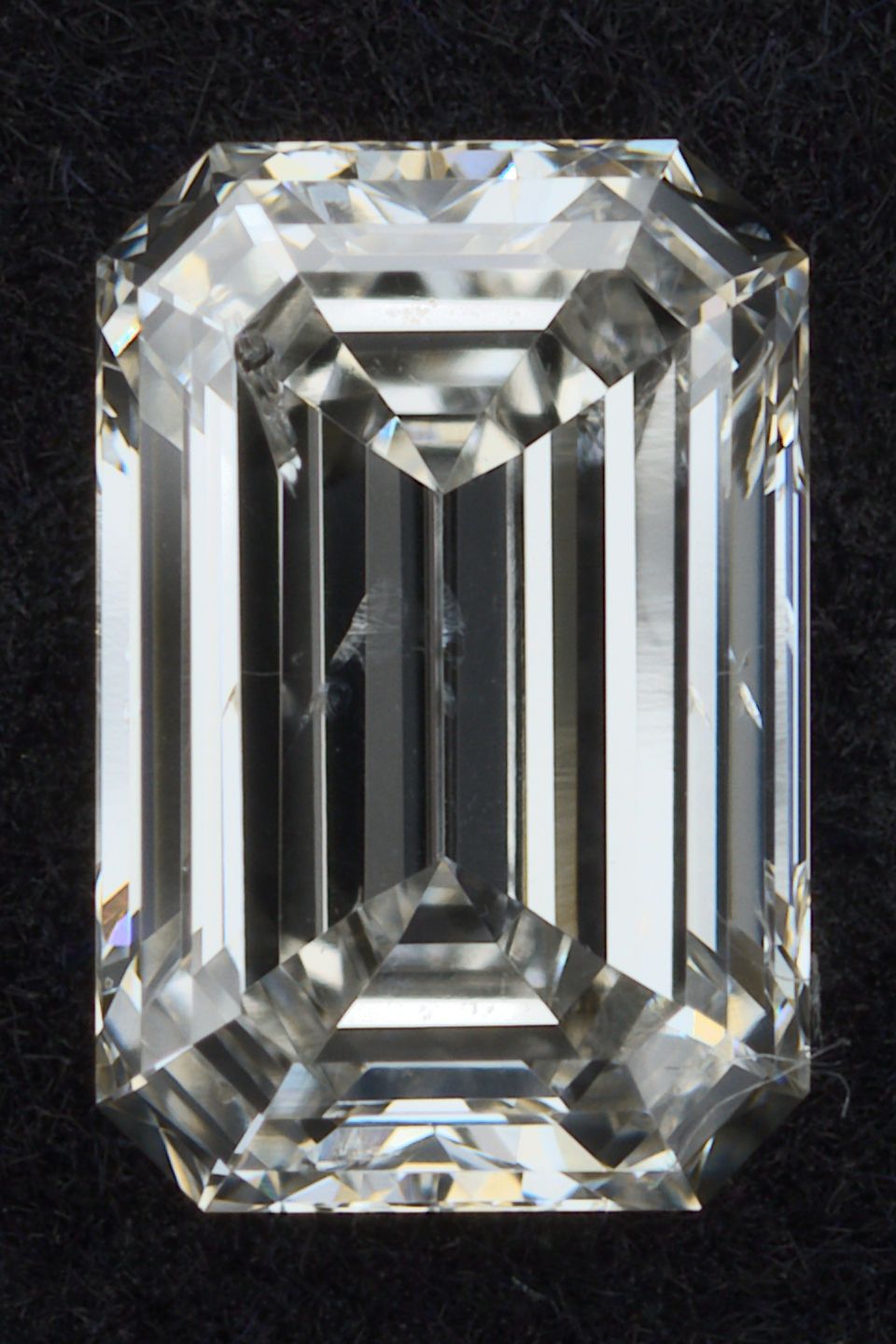0.53 ct. emerald Lab Grown Diamond front image