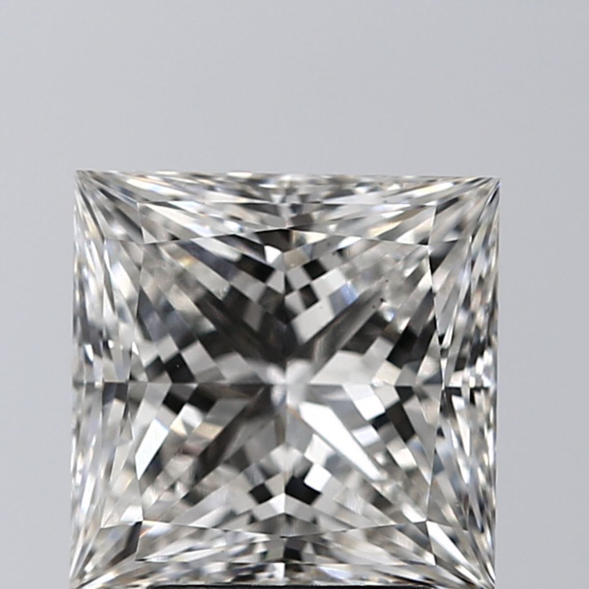 2.81 ct Princess diamond