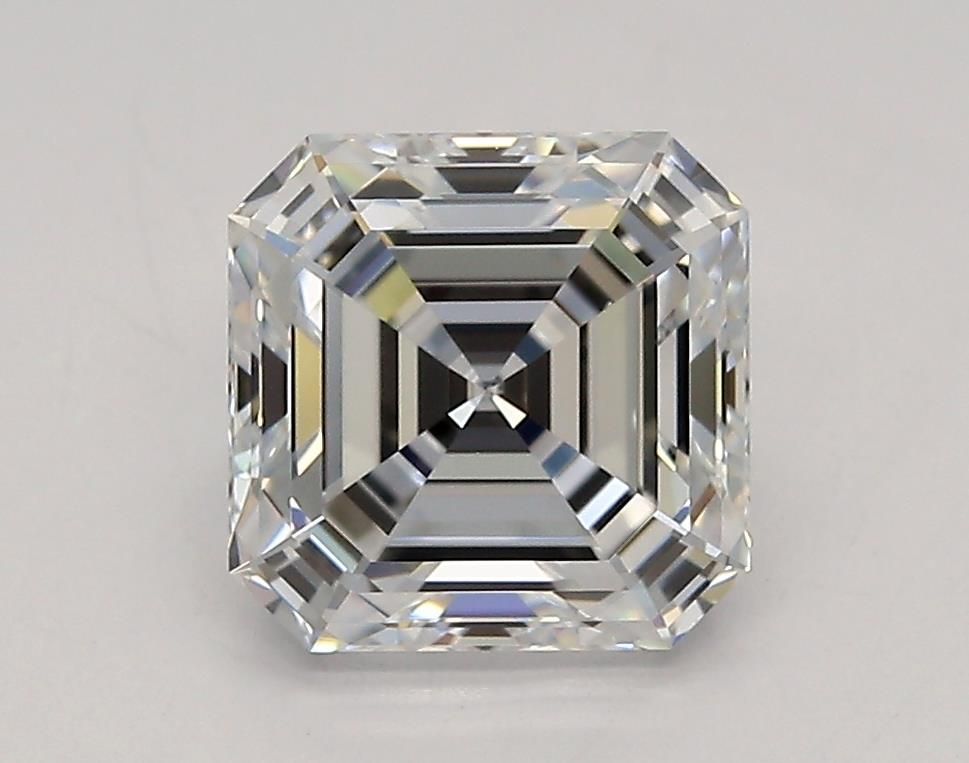 1.85 ct Square Emerald diamond