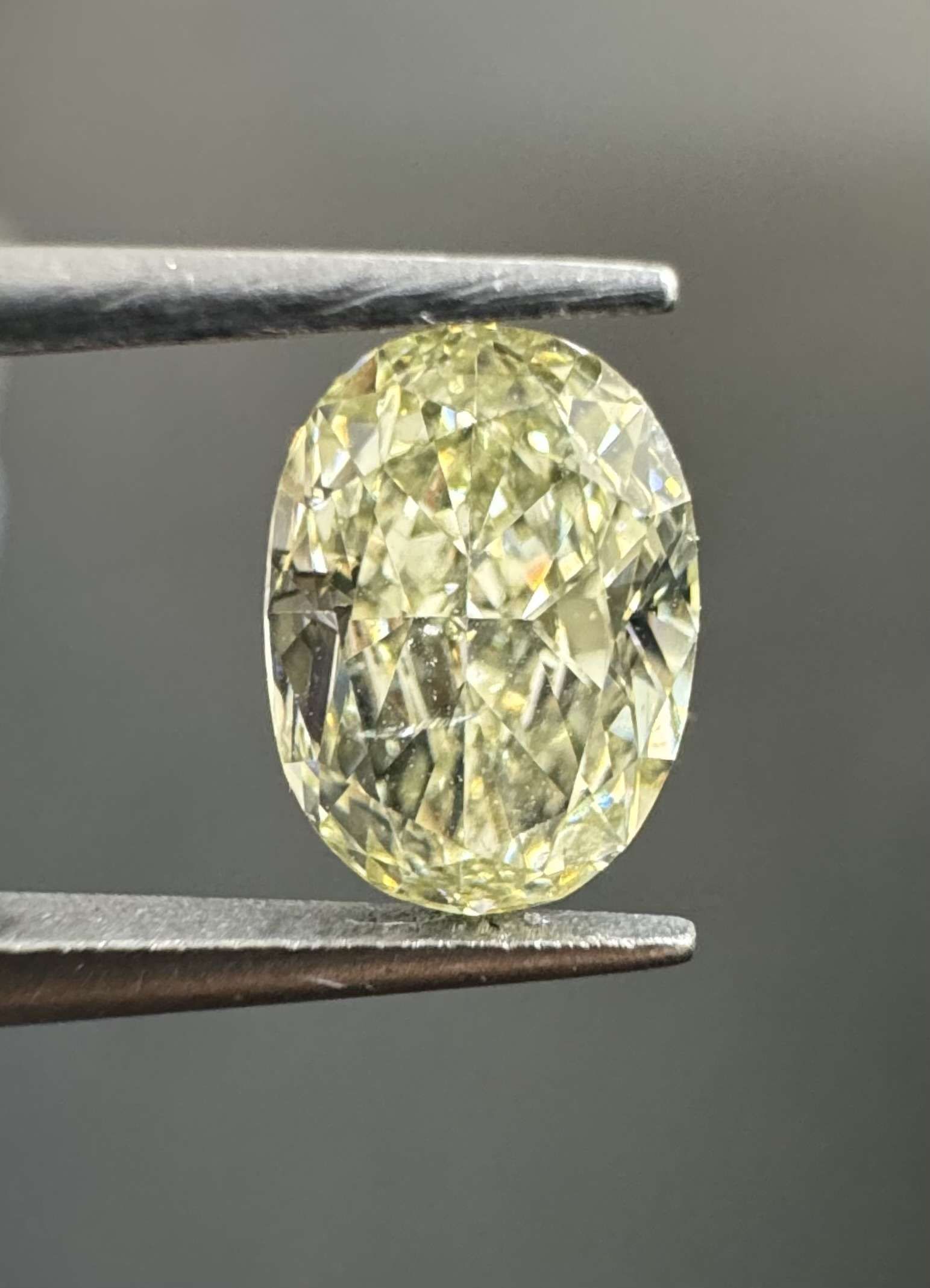 0.70ct Oval diamond