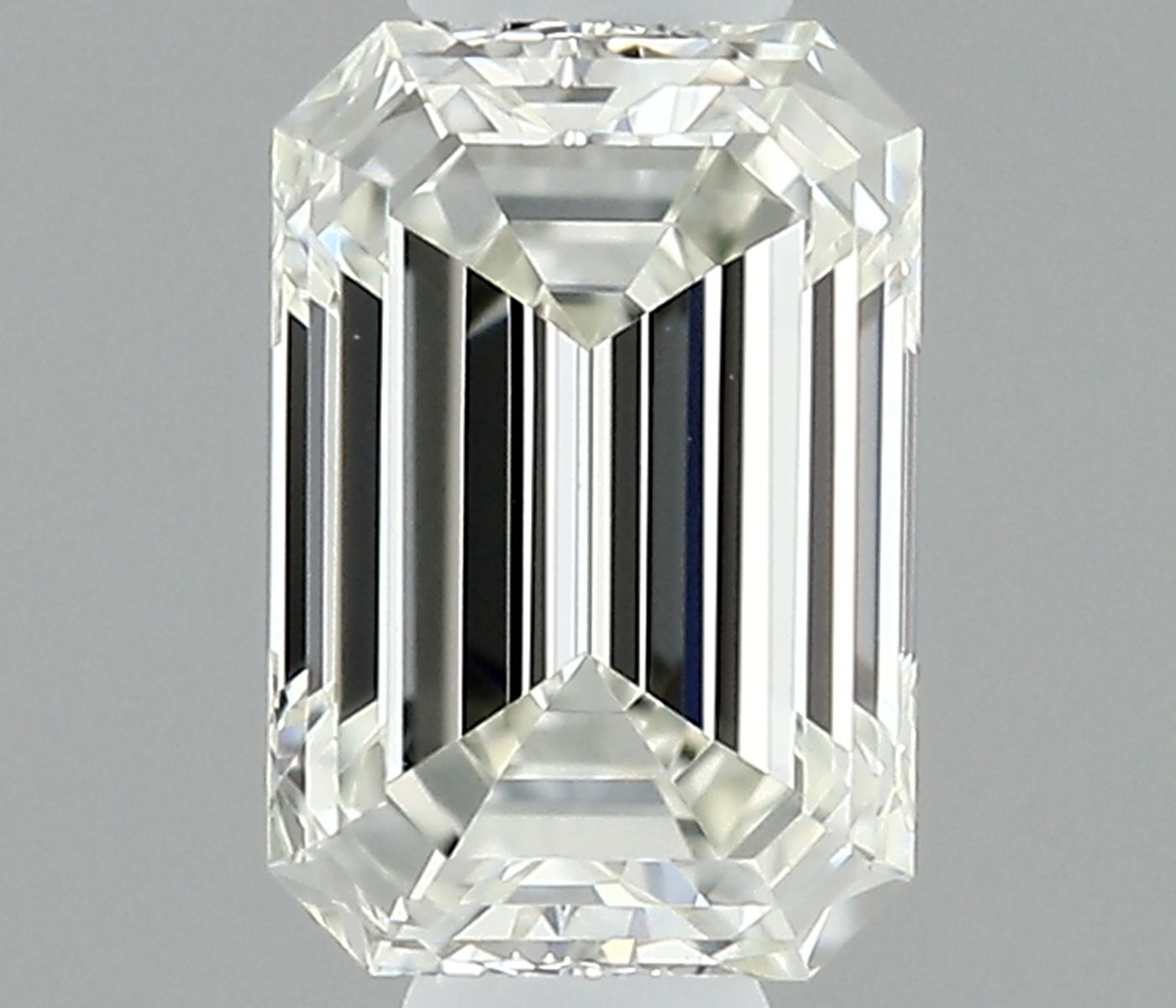 0.30 ct Emerald diamond