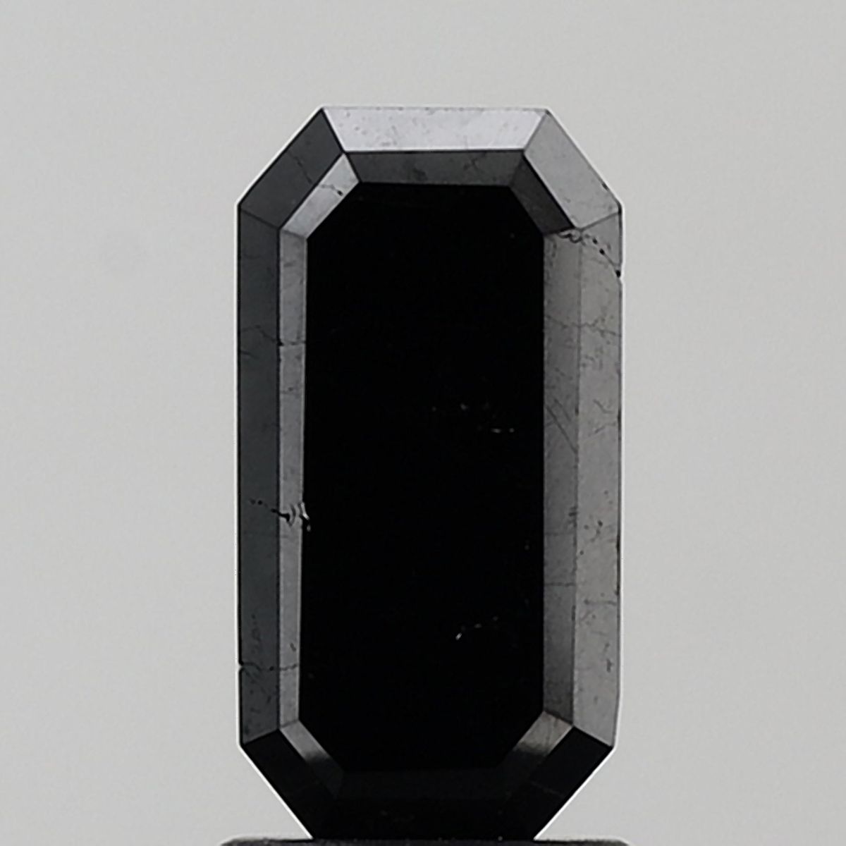 Diament 2.17 ct Fancy Black/VS1