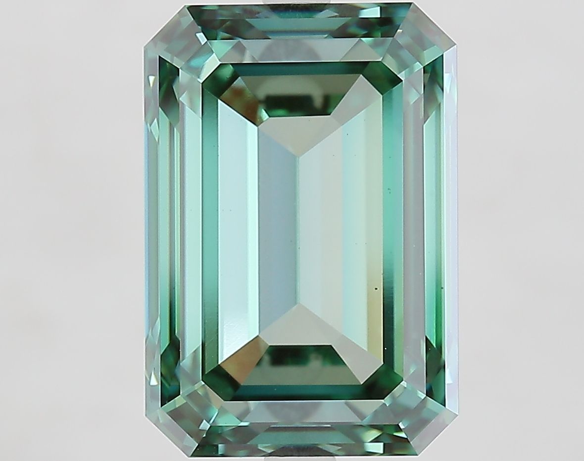 8.63 ct. emerald Lab Grown Diamond front image