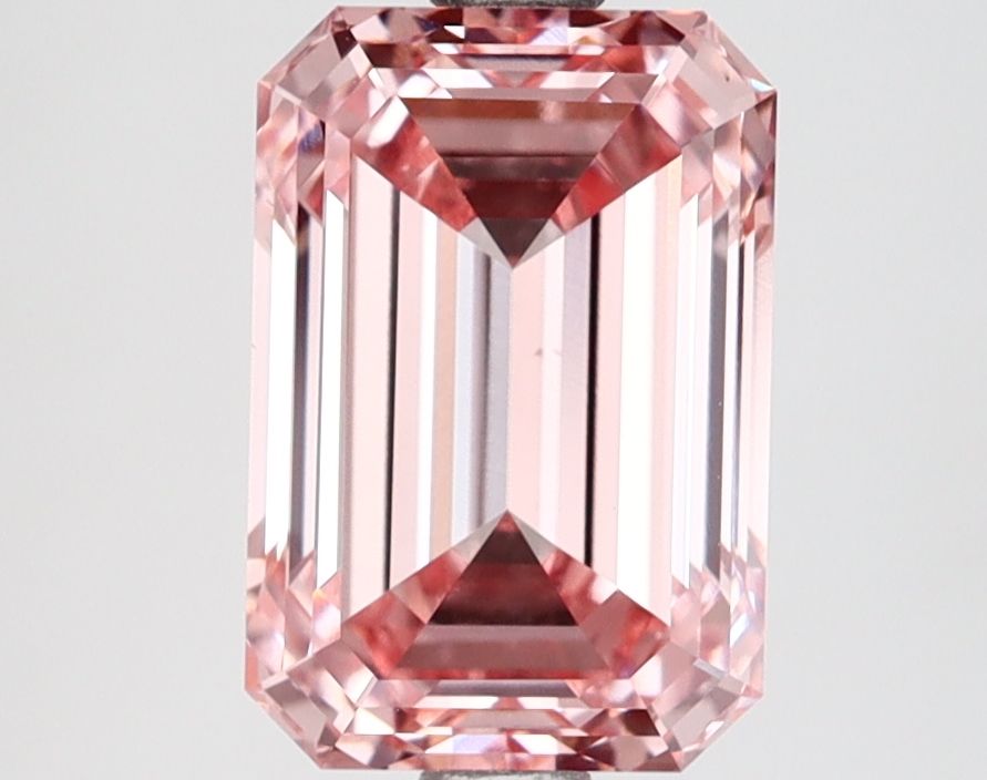 2.55 ct Emerald diamond