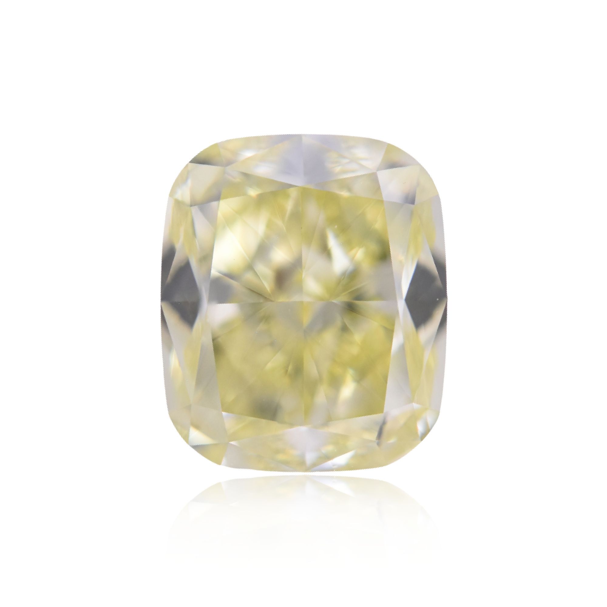 2.15 ct Cushion Brilliant diamond