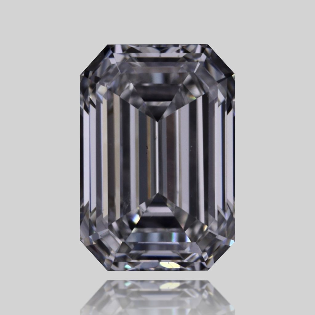 0.42 ct Emerald diamond