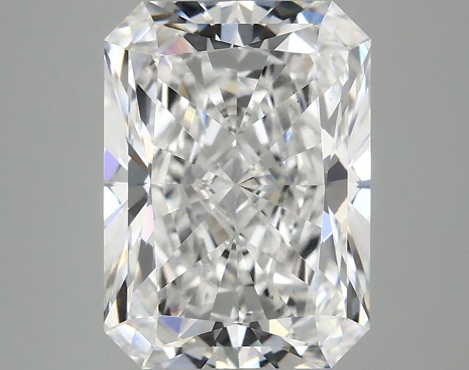 3.87 ct. radiant Lab Grown Diamond front image