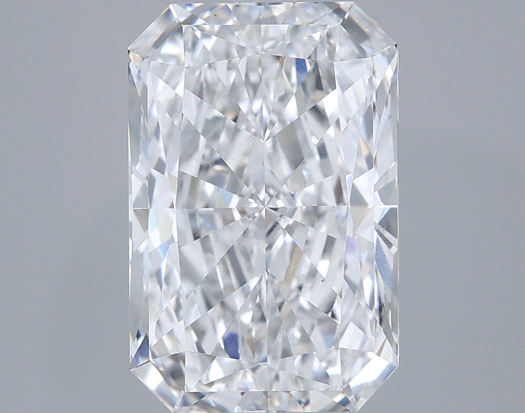 4.52 ct. radiant Lab Grown Diamond front image