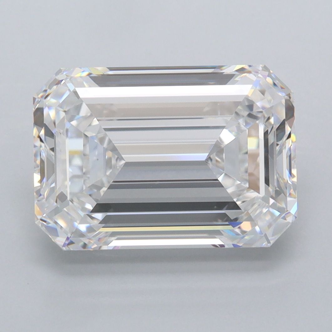 4.62 ct. emerald Lab Grown Diamond front image