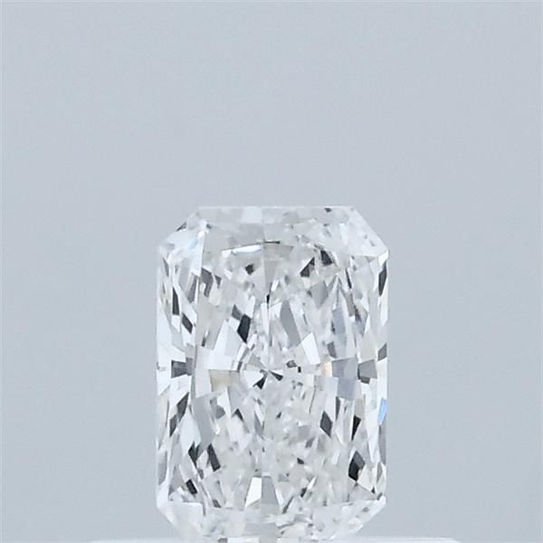 0.38 ct lab-grown Radiant Diamond