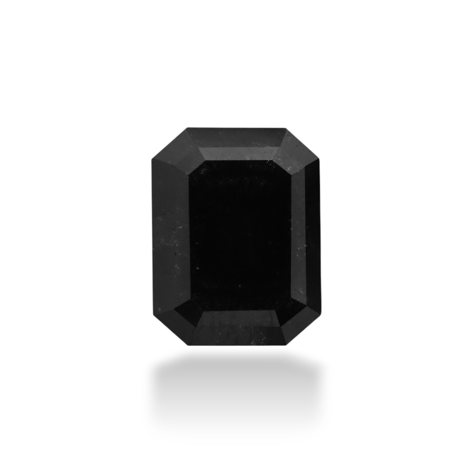 2.81 ct Emerald diamond