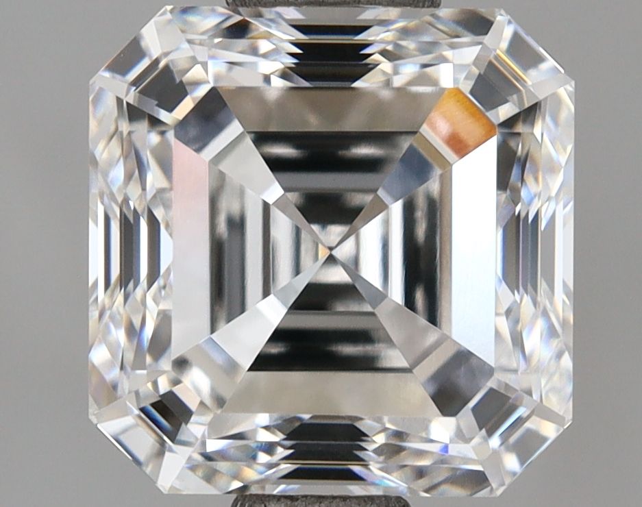 2.01 ct lab-grown Square emerald Diamond