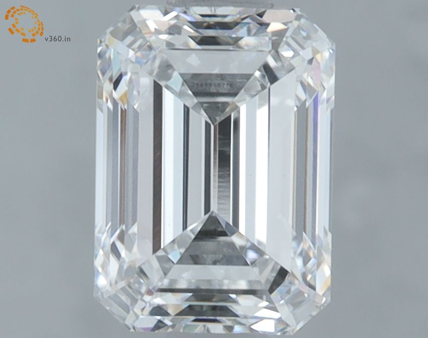 1.40 ct. emerald Lab Grown Diamond front image