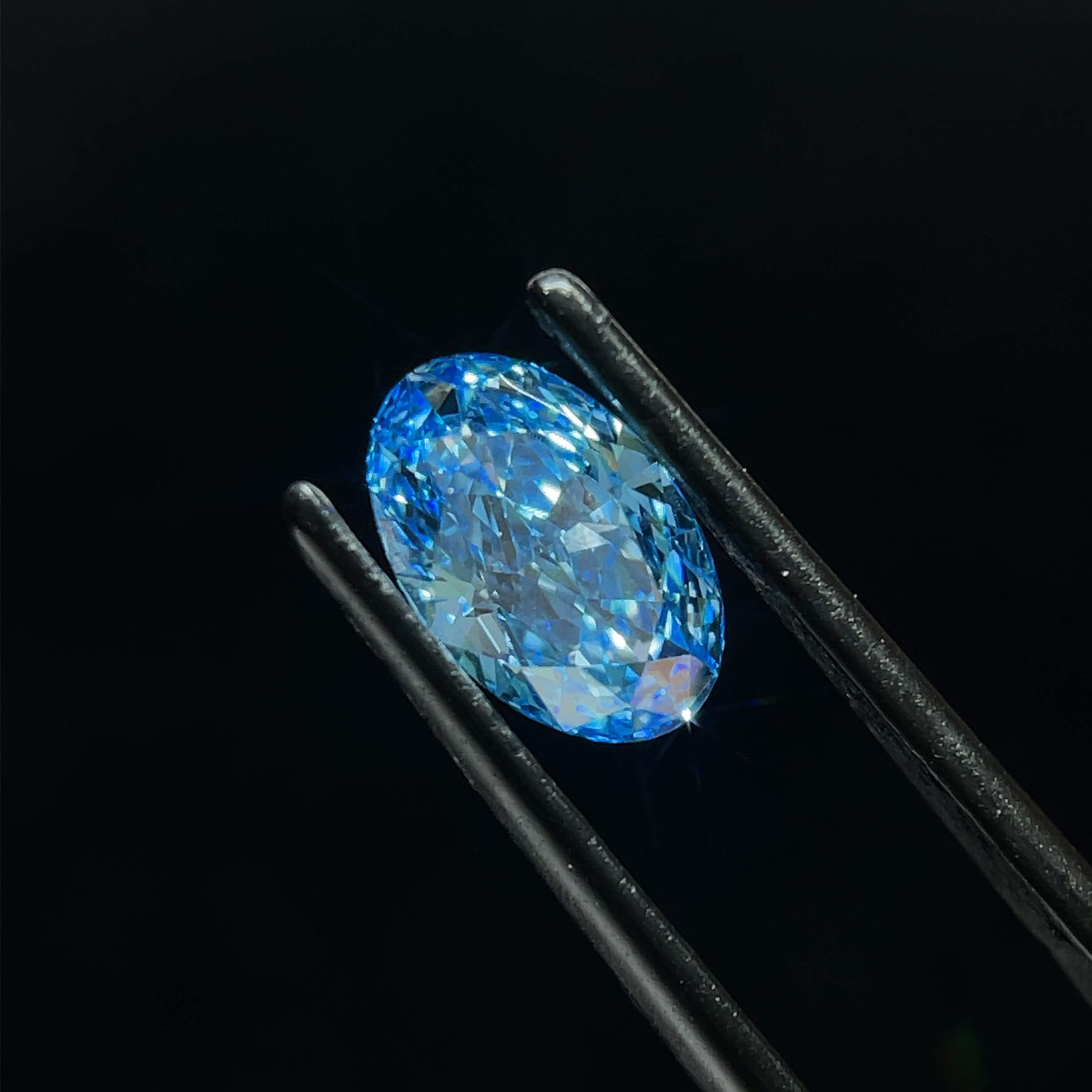1.56 ct. oval Lab Grown Diamond front image