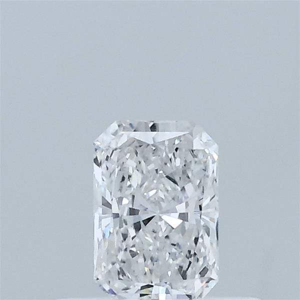 0.34 ct lab-grown Radiant Diamond