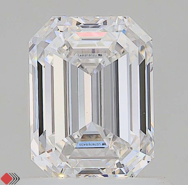 0.92 ct. emerald Lab Grown Diamond front image