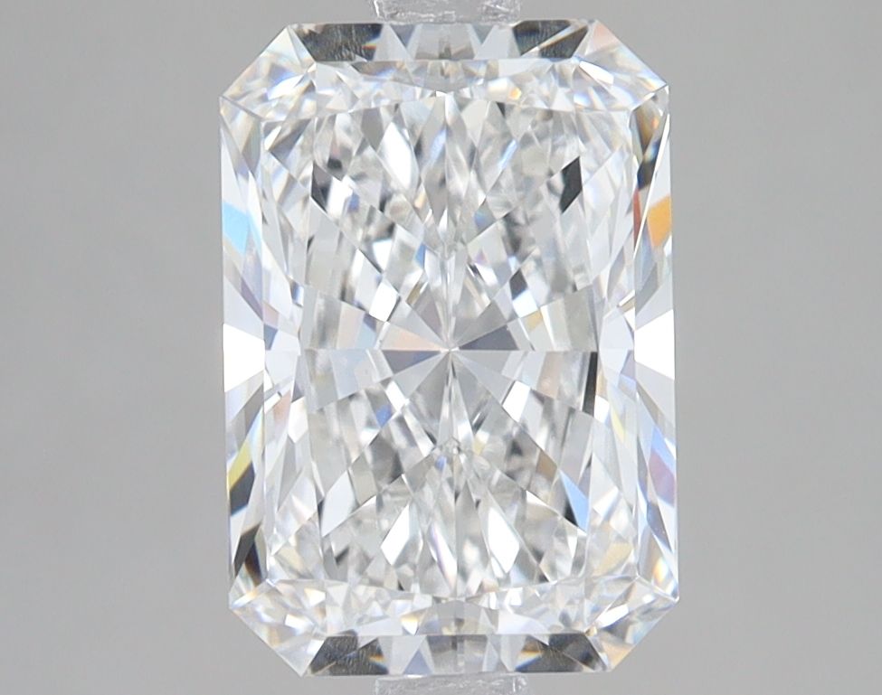 2.80 ct. radiant Lab Grown Diamond front image