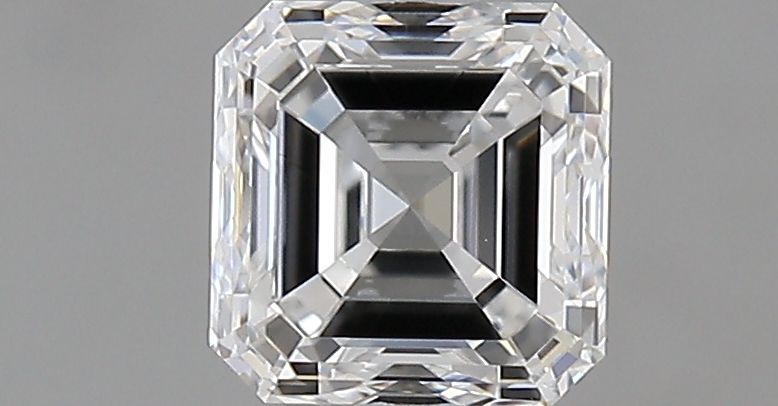 0.9 ct Square emerald Diamond