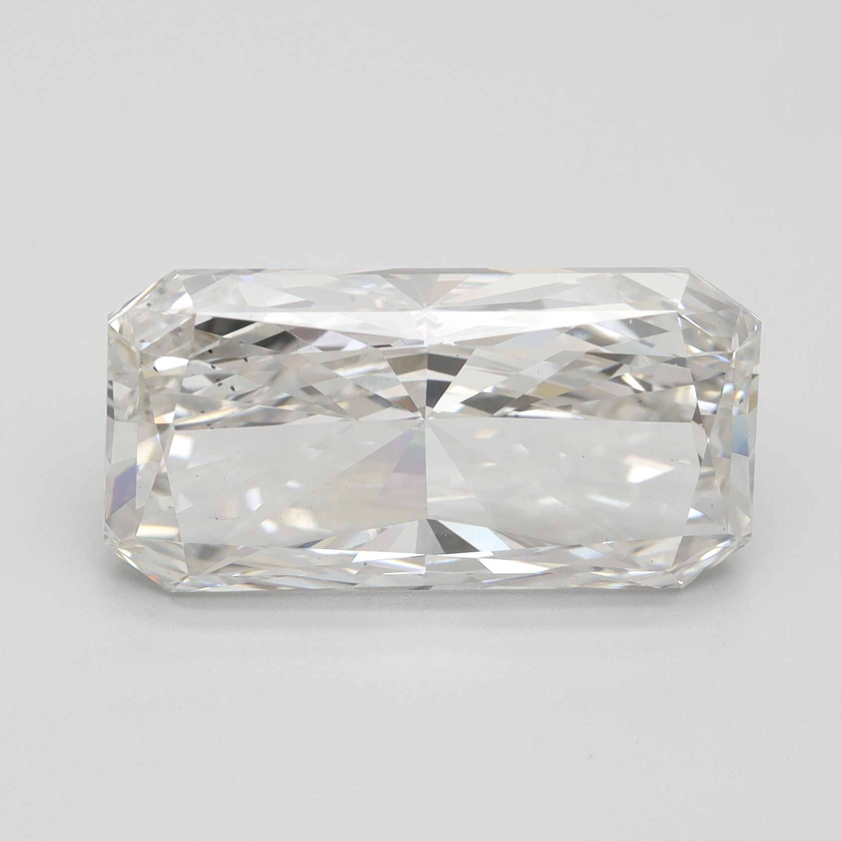 9.05 ct. radiant Lab Grown Diamond front image
