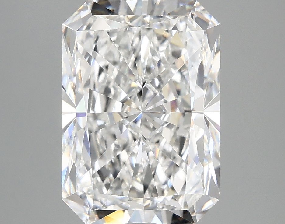3.90 ct. radiant Lab Grown Diamond front image