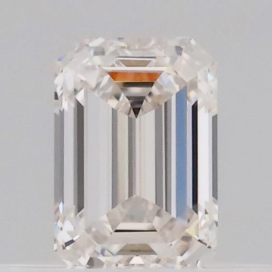 0.33 ct Emerald diamond