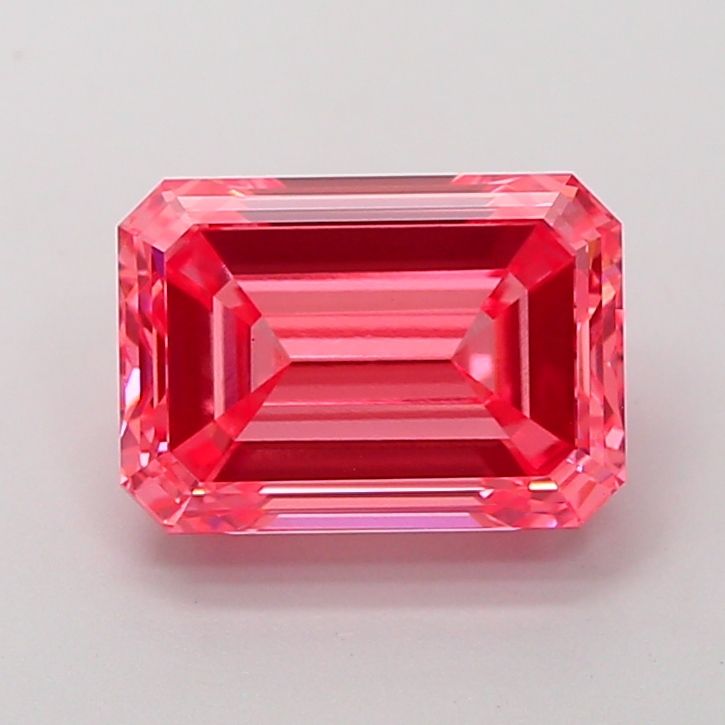 3.11 ct Emerald diamond