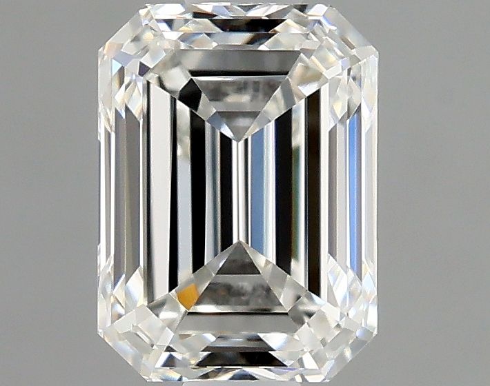 0.70 ct Emerald diamond
