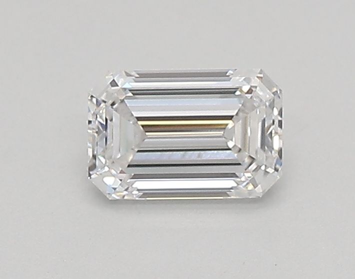 0.45 ct lab-grown Emerald Diamond