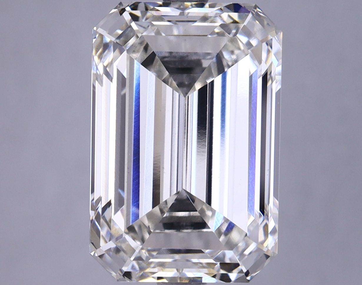 6.76 ct. emerald Lab Grown Diamond front image