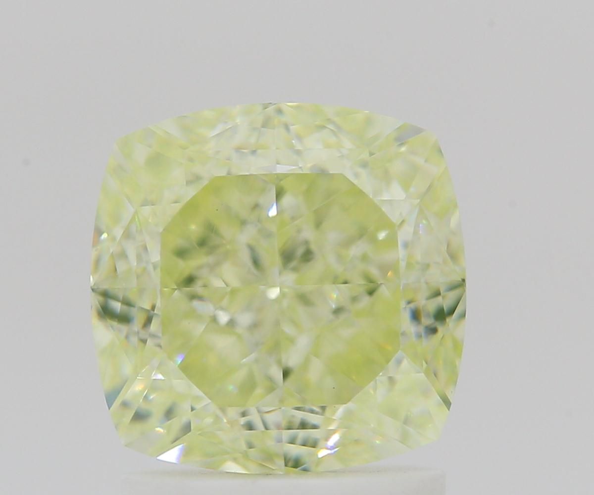 2.16 ct Cushion Brilliant diamond
