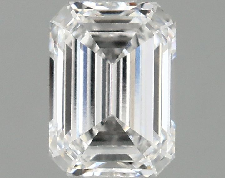 1.07 ct. emerald Lab Grown Diamond front image