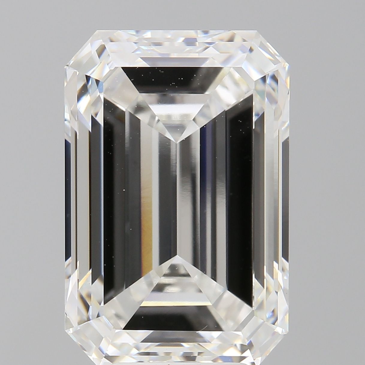 7.08 ct. emerald Lab Grown Diamond front image