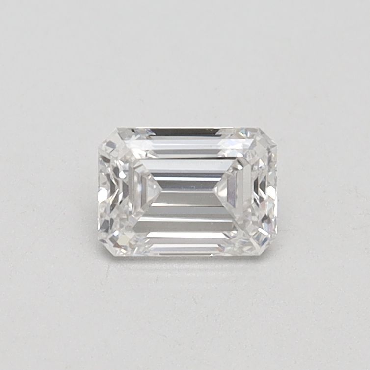 0.41 ct Emerald diamond
