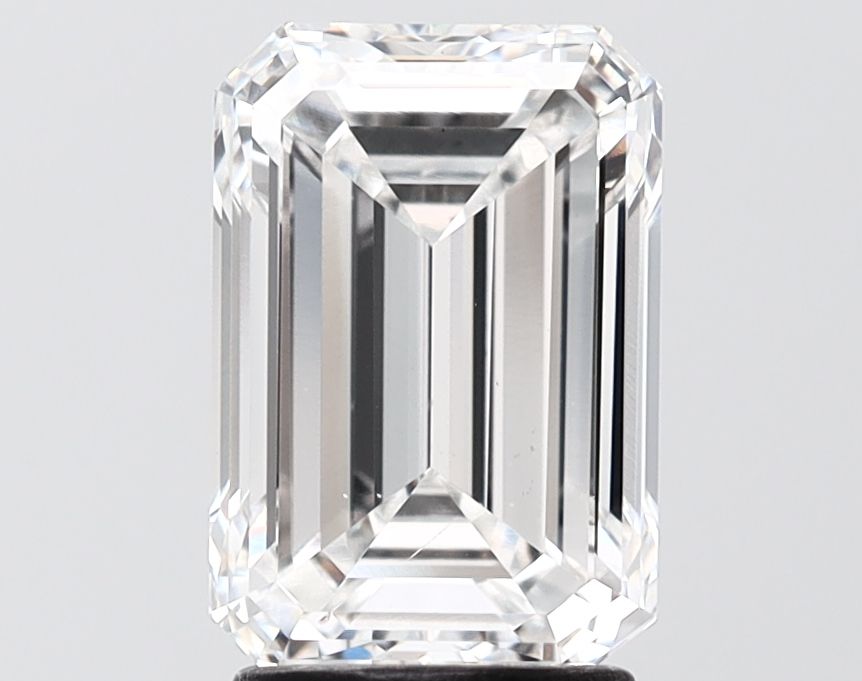 3.00 ct. emerald Lab Grown Diamond front image
