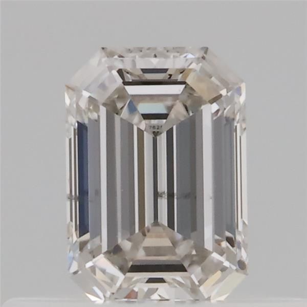 0.32 ct Emerald diamond