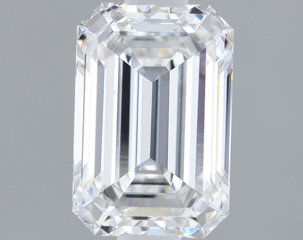 1.10 ct. emerald Lab Grown Diamond front image