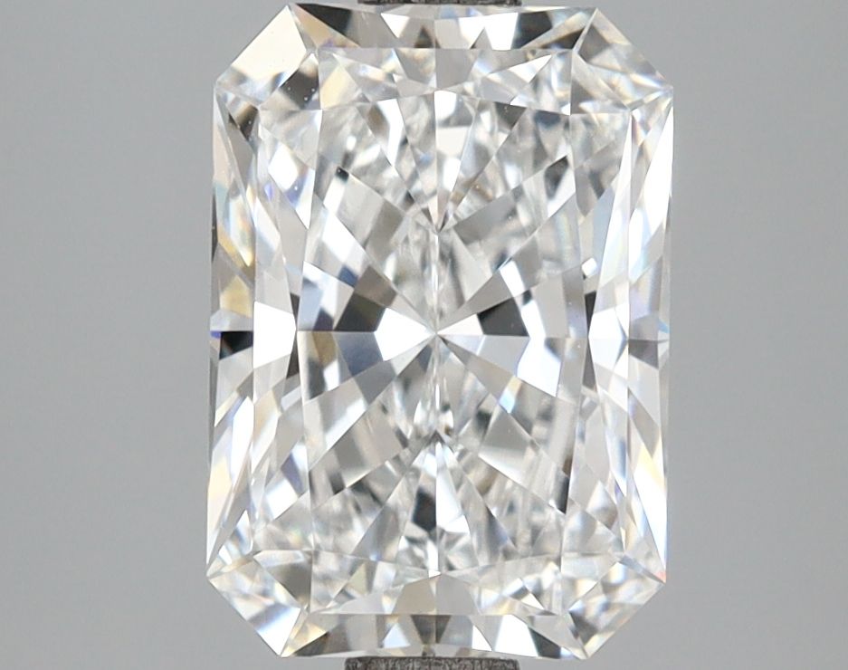 2.59 ct. radiant Lab Grown Diamond front image