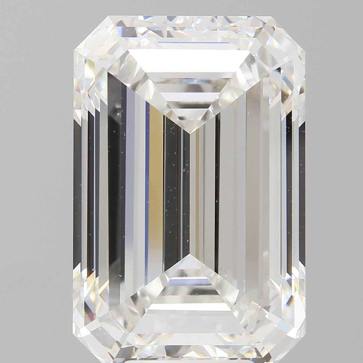 9.00 ct. emerald Lab Grown Diamond front image