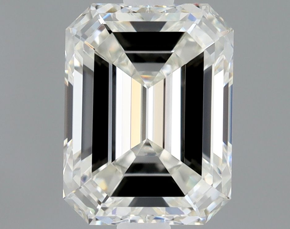 0.80 ct Emerald diamond
