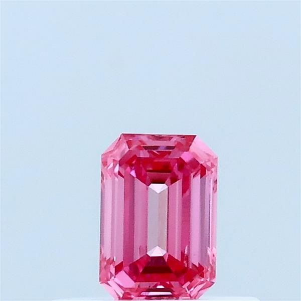0.31 ct lab-grown Emerald Diamond