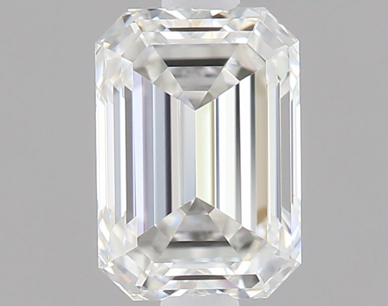 0.42 ct Emerald diamond