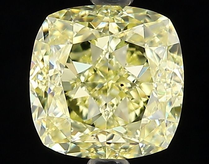 2.06 ct Cushion Brilliant diamond